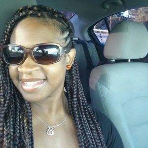 Meet your Posher, Joy